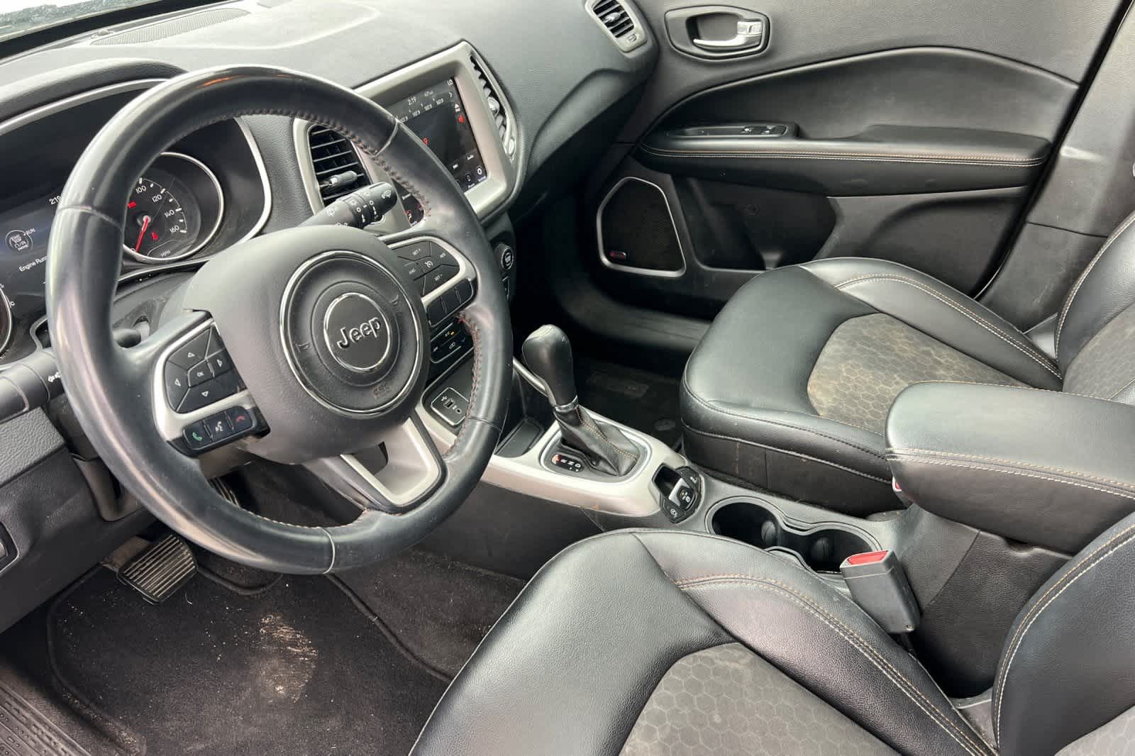 Thumbnail: 2018 Jeep Compass - 12