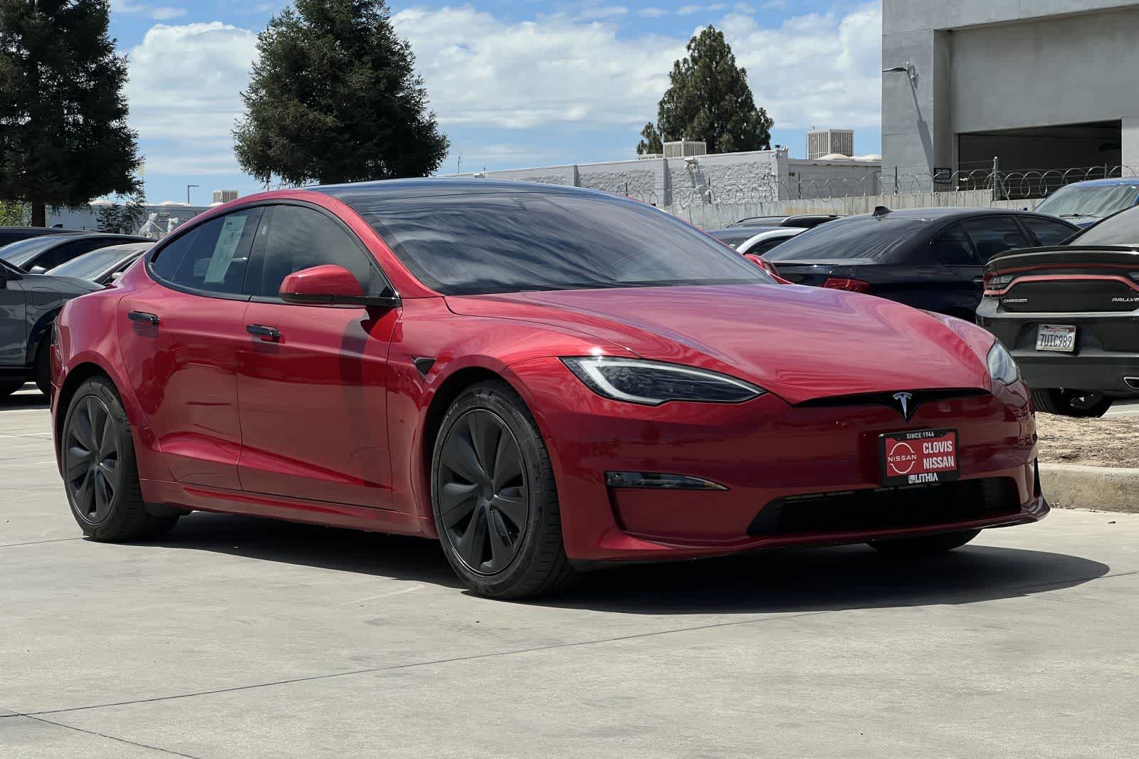 Thumbnail: 2022 Tesla Model S - 10