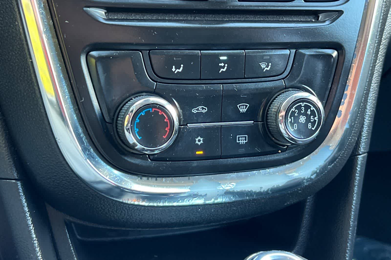 Thumbnail: 2015 Buick Encore - 23
