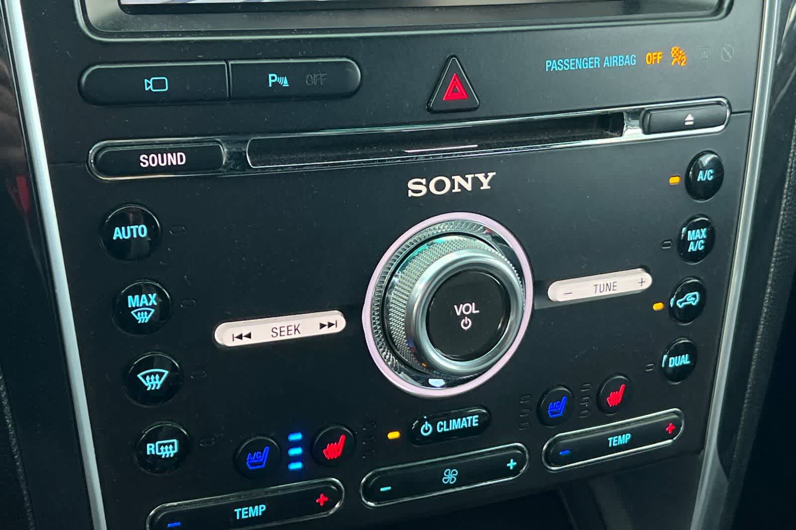 Thumbnail: 2016 Ford Explorer - 22