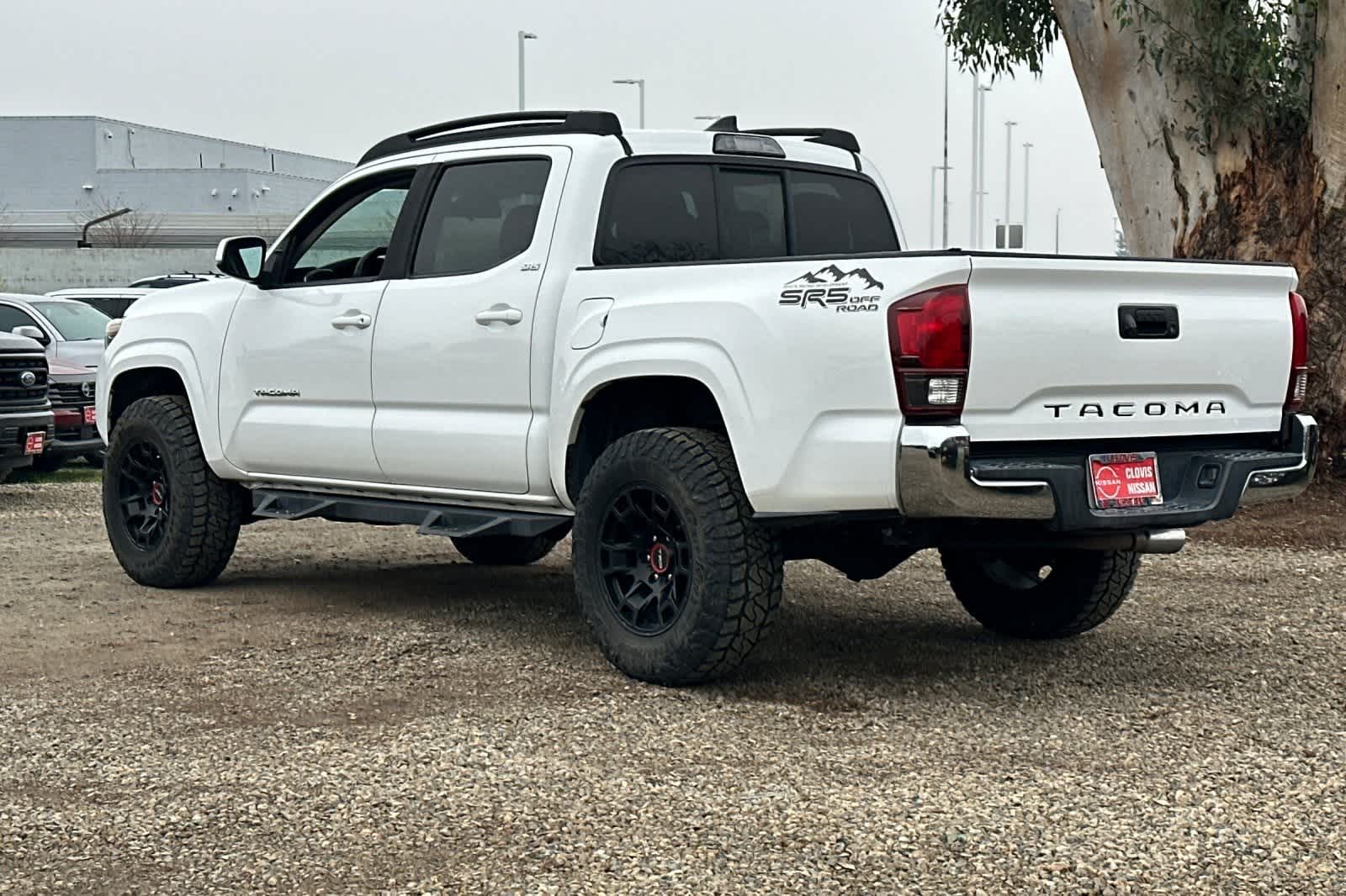 Thumbnail: 2019 Toyota Tacoma - 7