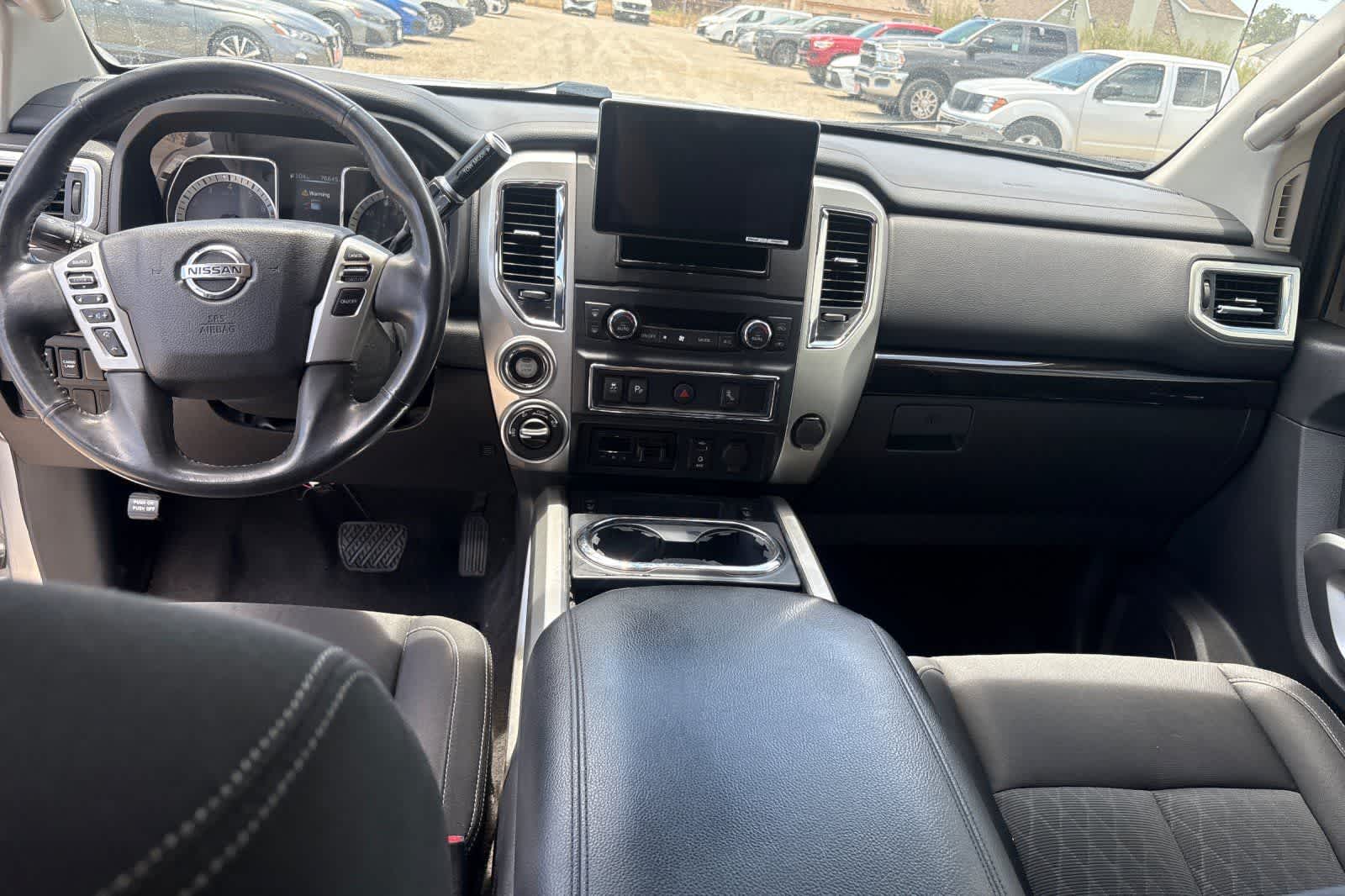 Thumbnail: 2017 Nissan Titan - 4