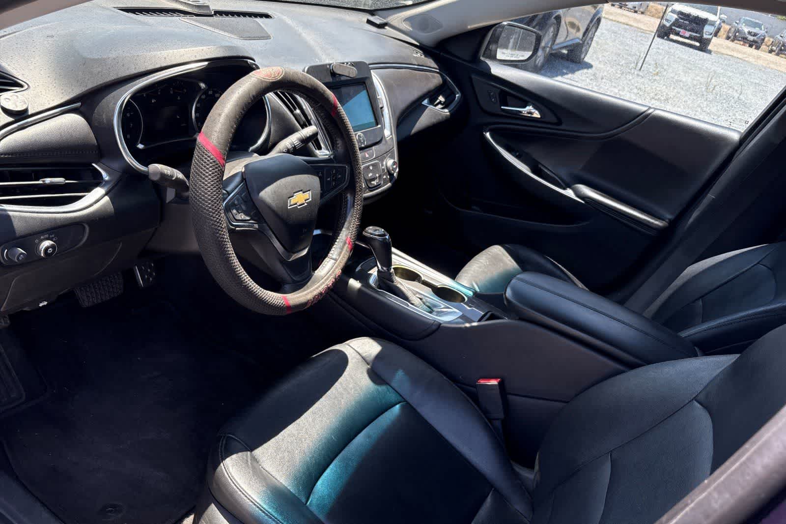 Thumbnail: 2016 Chevrolet Malibu - 14