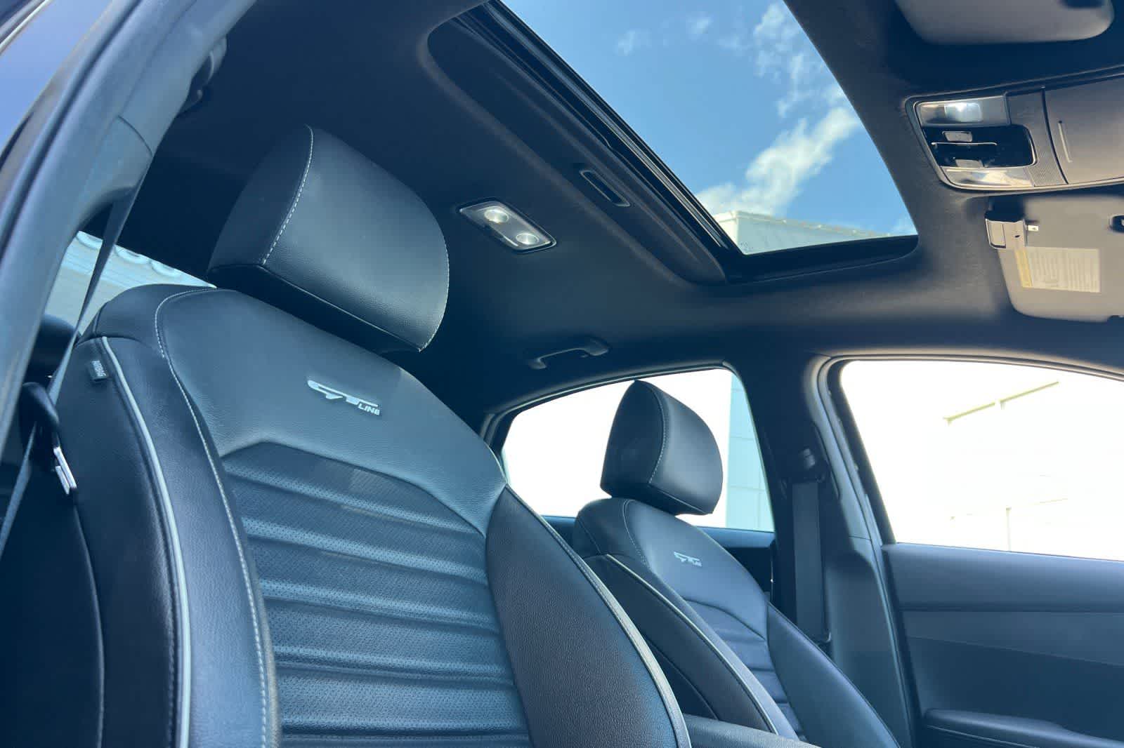 Thumbnail: 2023 Kia Forte - 18