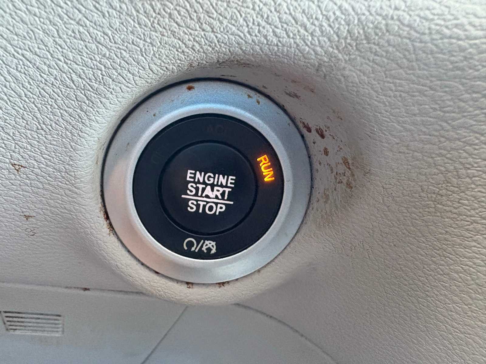 Thumbnail: 2019 Chrysler Pacifica - 21
