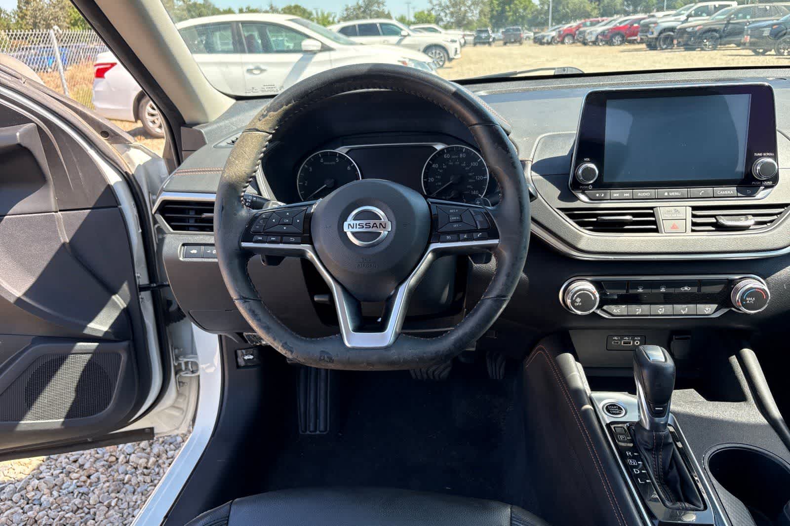 Thumbnail: 2020 Nissan Altima - 16