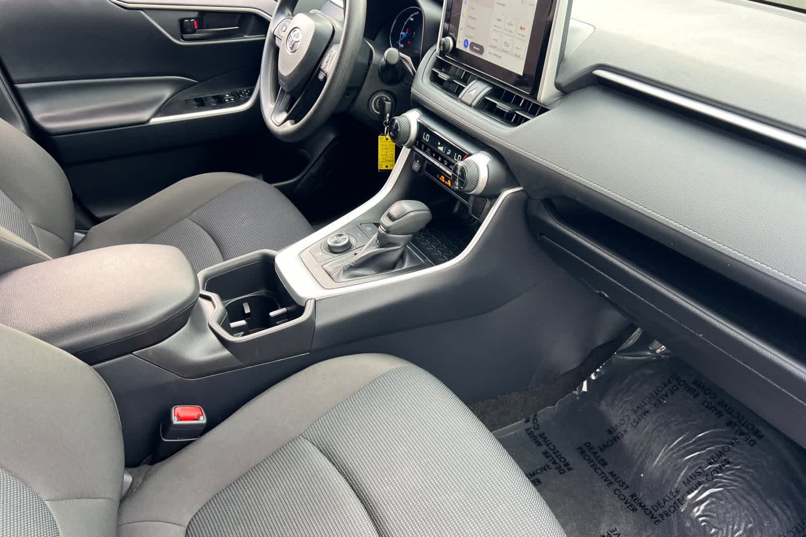 Thumbnail: 2025 Toyota RAV4 - 18