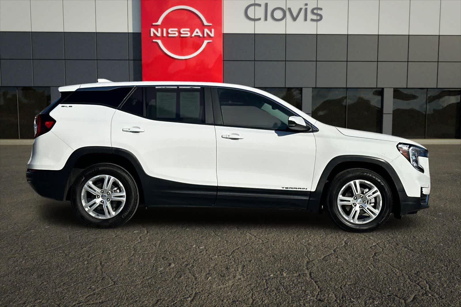 Thumbnail: 2024 GMC Terrain - 9