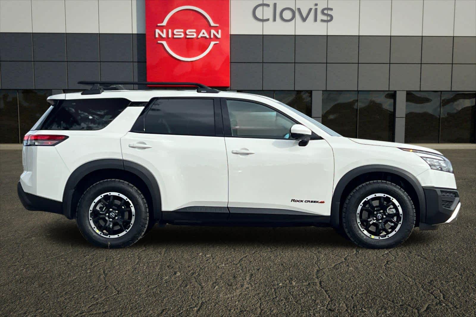 Thumbnail: 2025 Nissan Pathfinder - 9