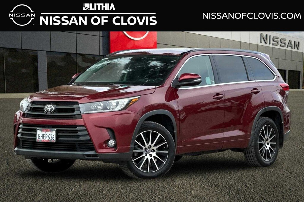 Used 2017 Toyota Highlander SE V6 SUV