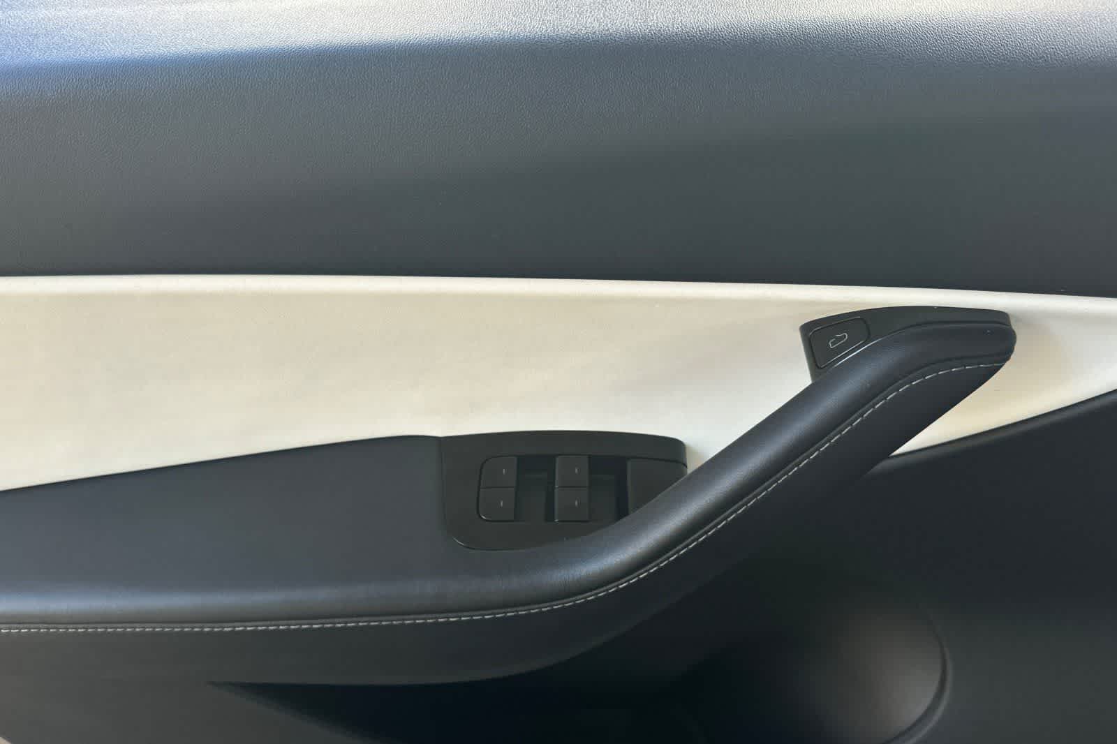 Thumbnail: 2020 Tesla Model Y - 13