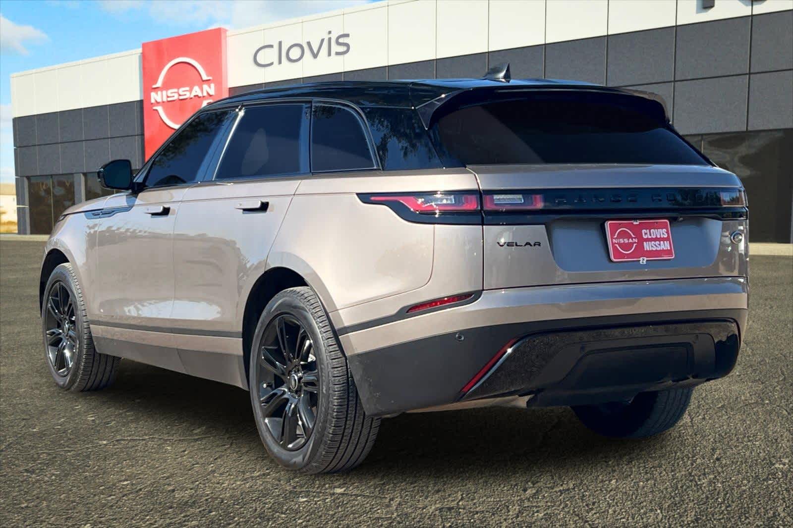 Thumbnail: 2023 Land Rover Range Rover Velar - 7
