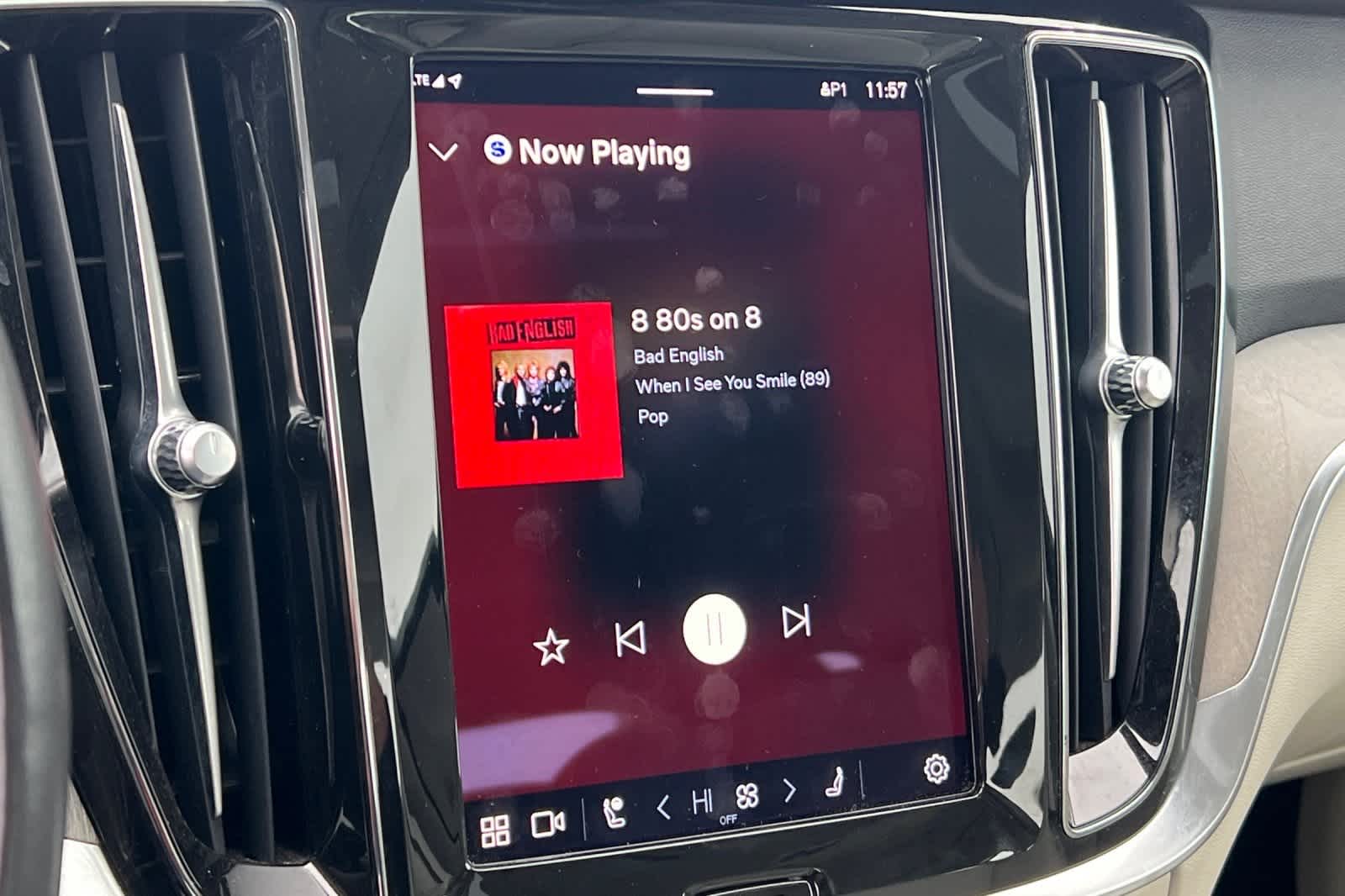 Thumbnail: 2024 Volvo S60 - 19