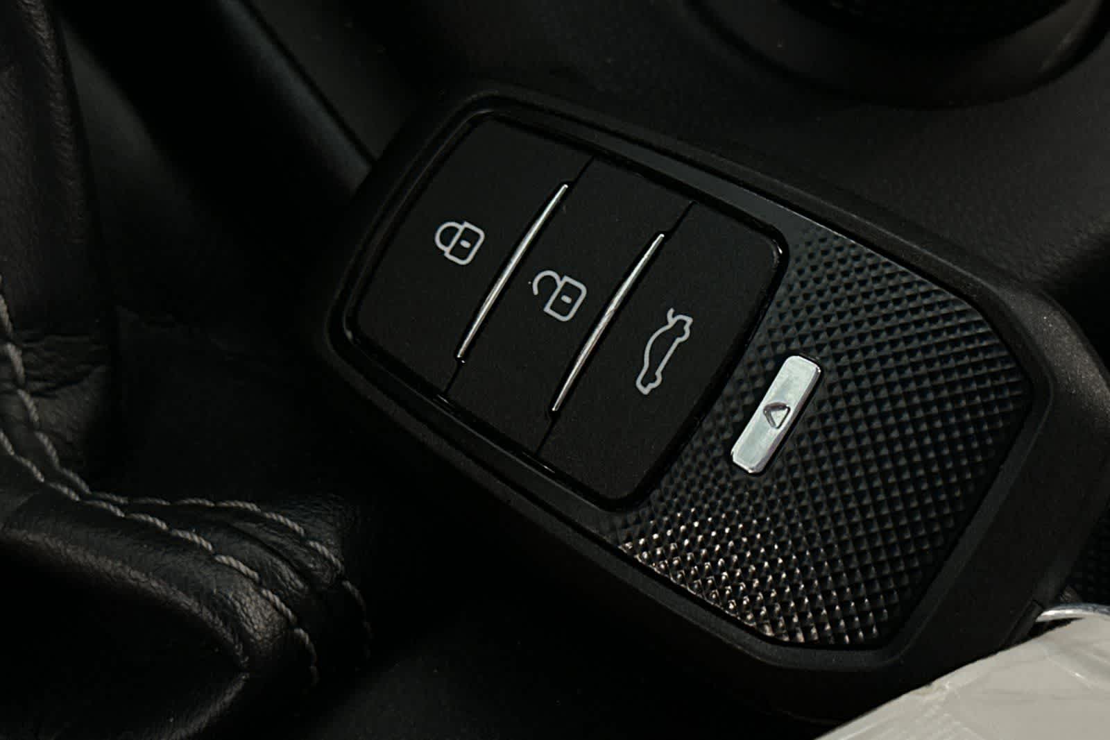 Thumbnail: 2020 Lexus IS - 27