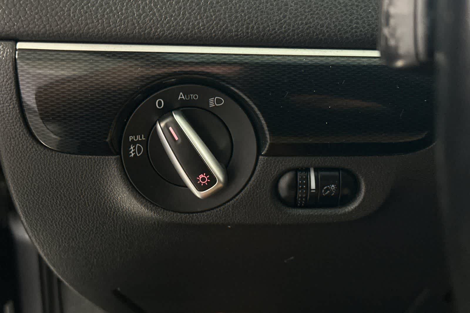 Thumbnail: 2016 Volkswagen Jetta - 31