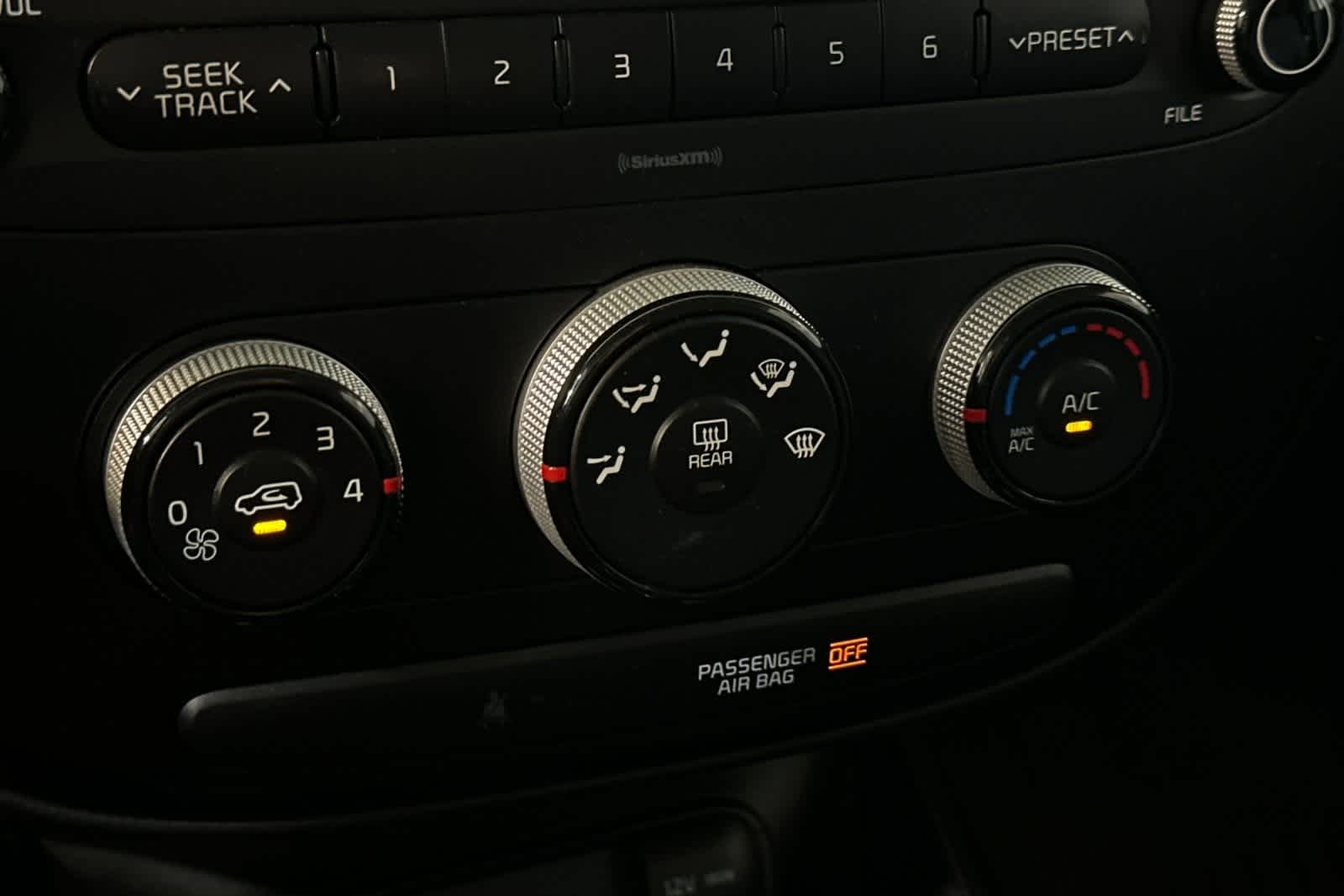 Thumbnail: 2017 Kia Soul - 19
