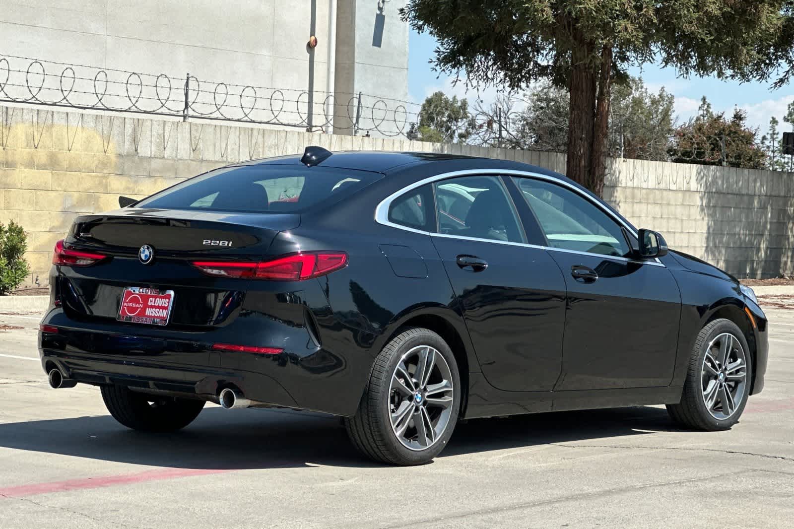 Thumbnail: 2024 BMW 2 Series - 3