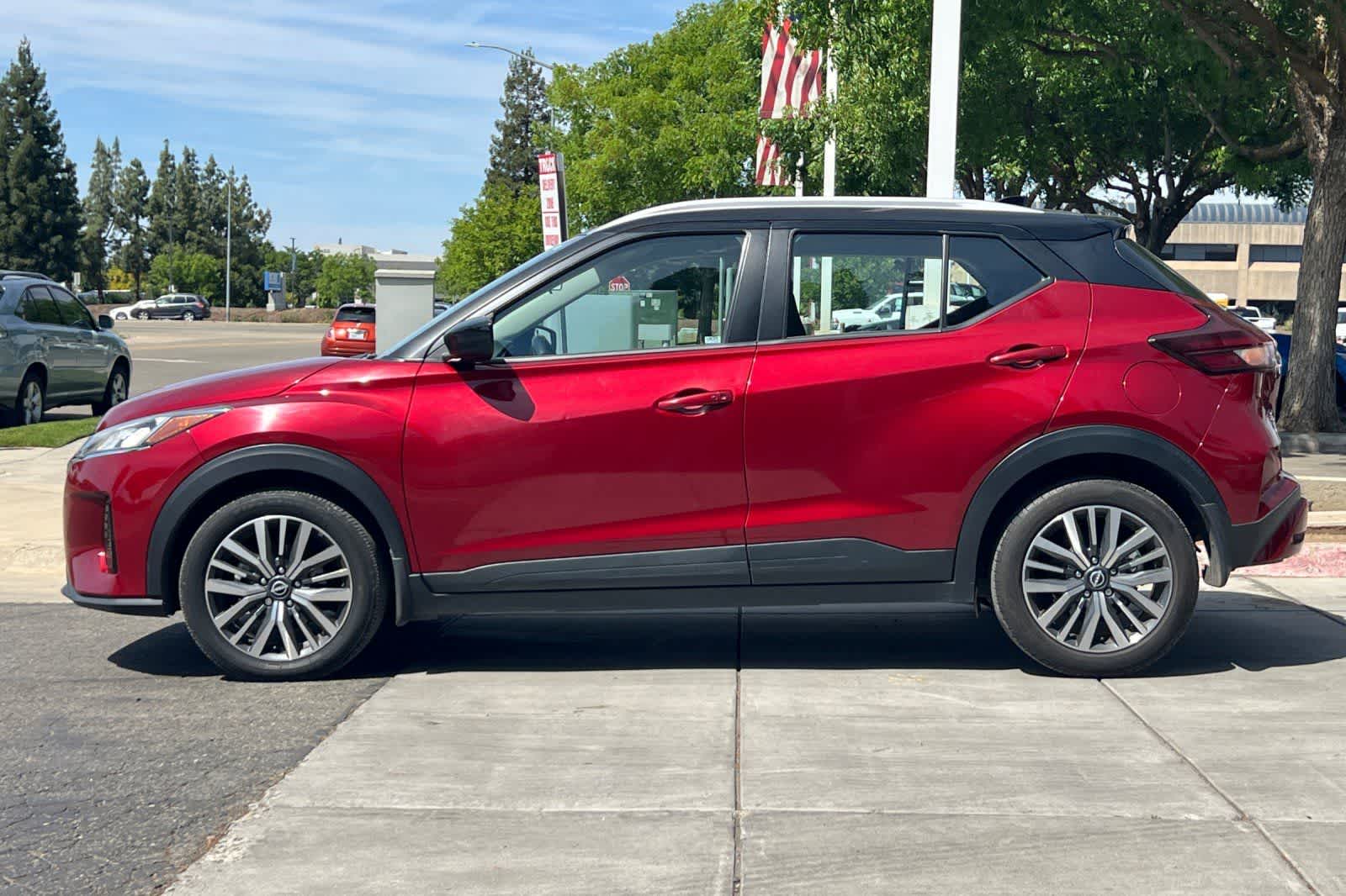 Thumbnail: 2023 Nissan Kicks - 6