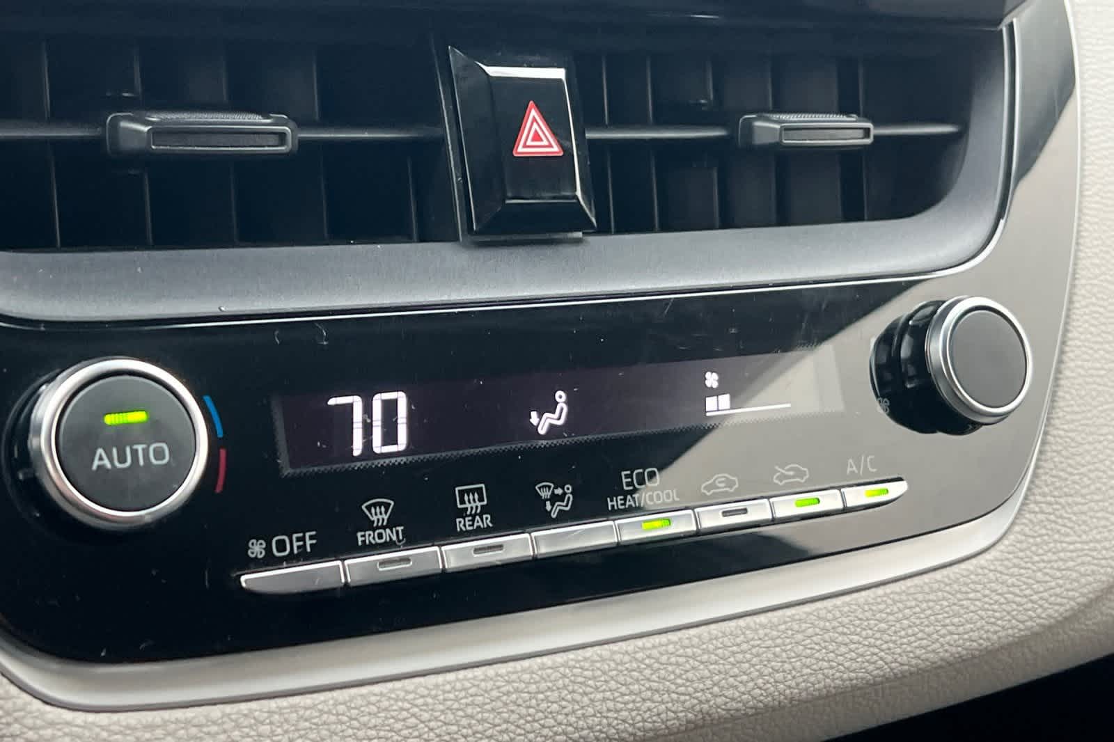 Thumbnail: 2023 Toyota Corolla - 20