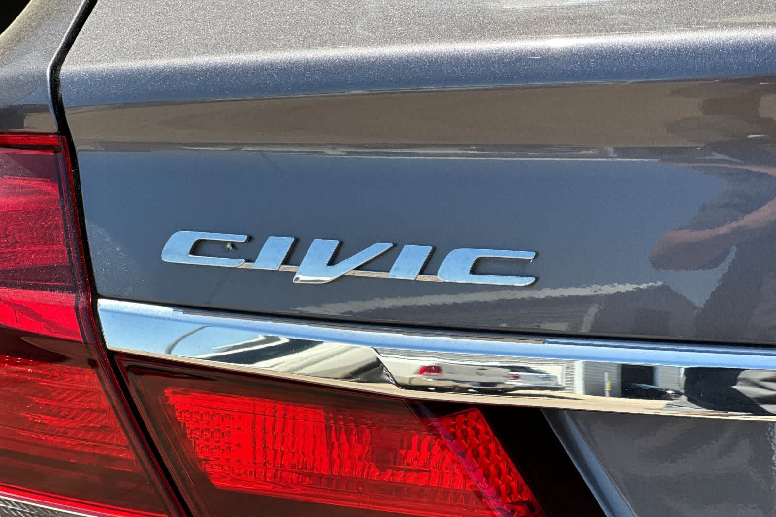 Thumbnail: 2015 Honda Civic - 16