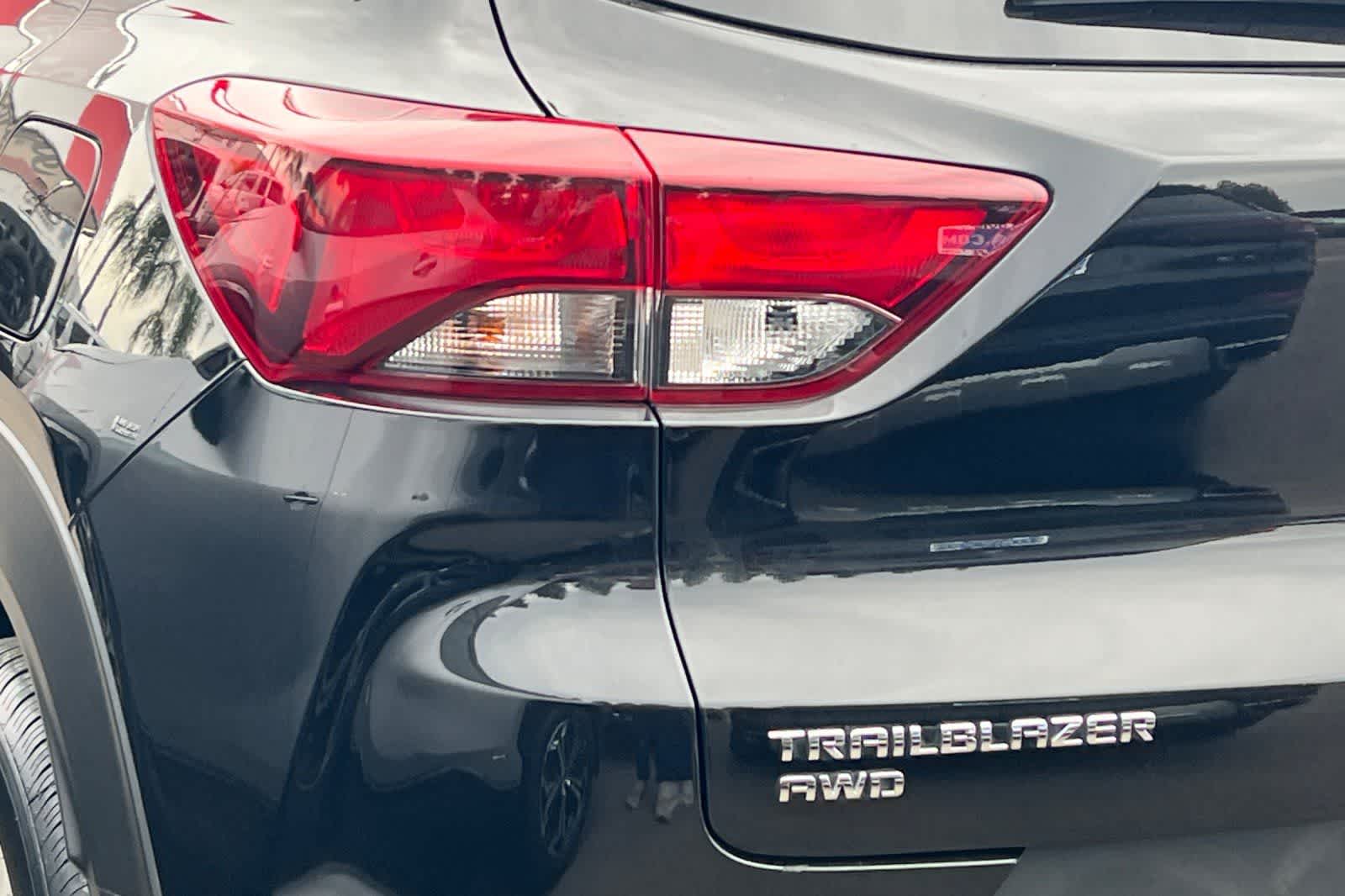 Thumbnail: 2024 Chevrolet TrailBlazer - 16