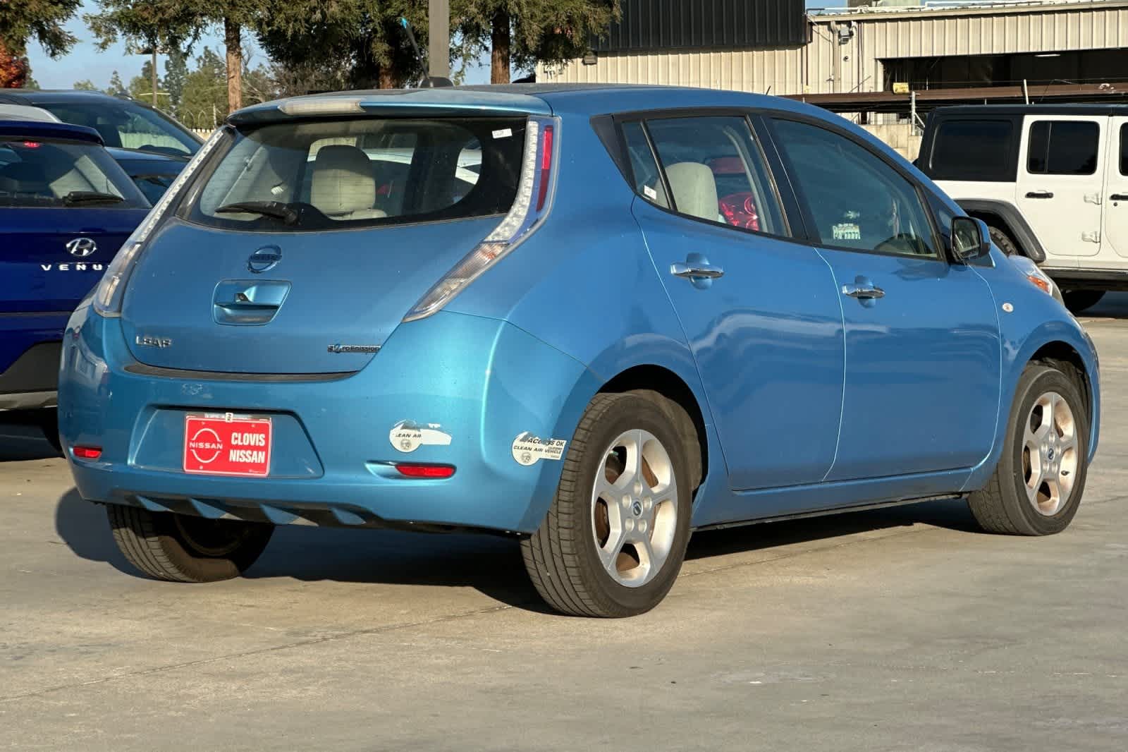 Thumbnail: 2011 Nissan Leaf - 3