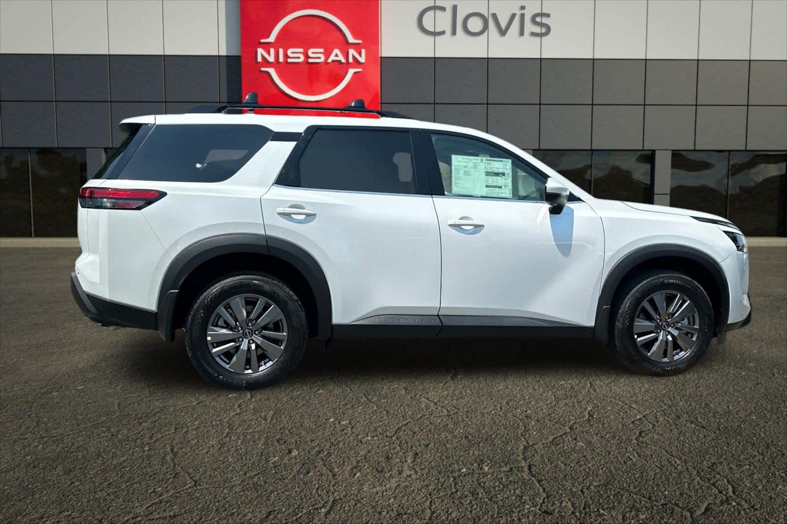 Thumbnail: 2025 Nissan Pathfinder - 9