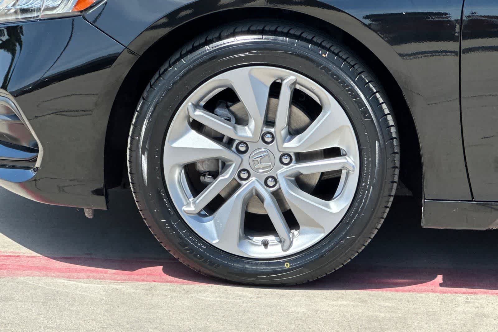Thumbnail: 2018 Honda Accord - 35