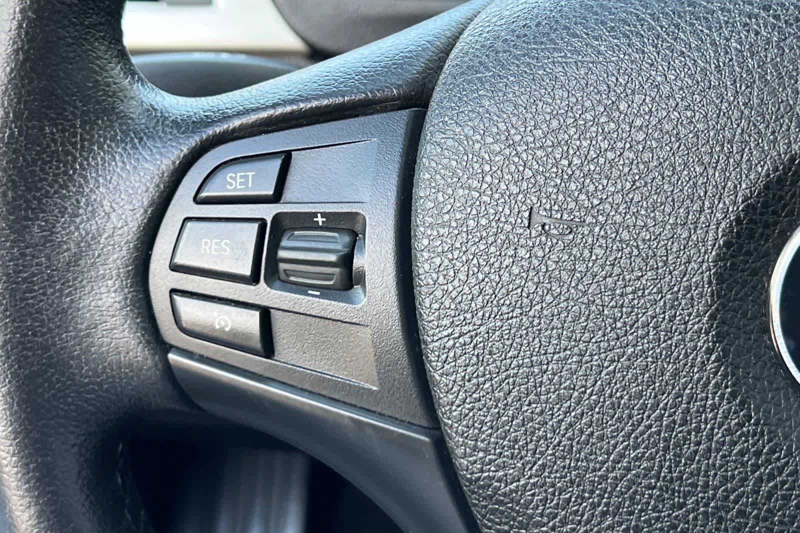 Thumbnail: 2016 BMW 3 Series - 30