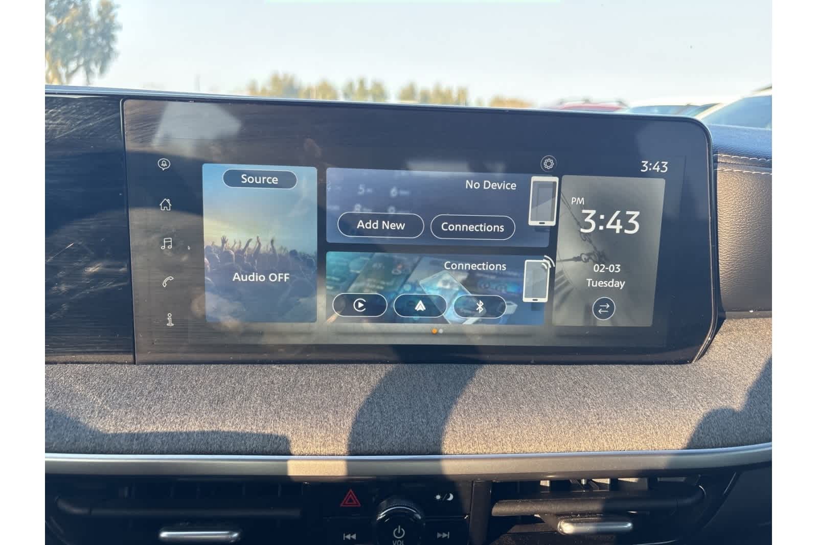 Thumbnail: 2025 Nissan Kicks - 5