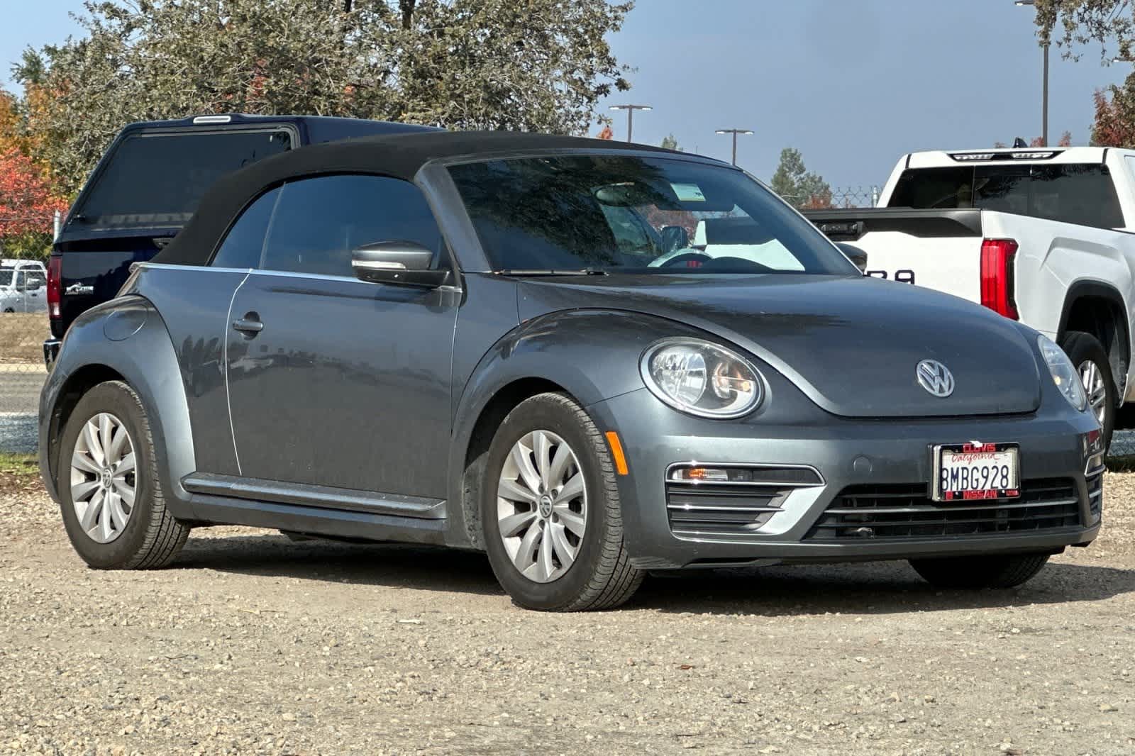 Thumbnail: 2018 Volkswagen Beetle - 12