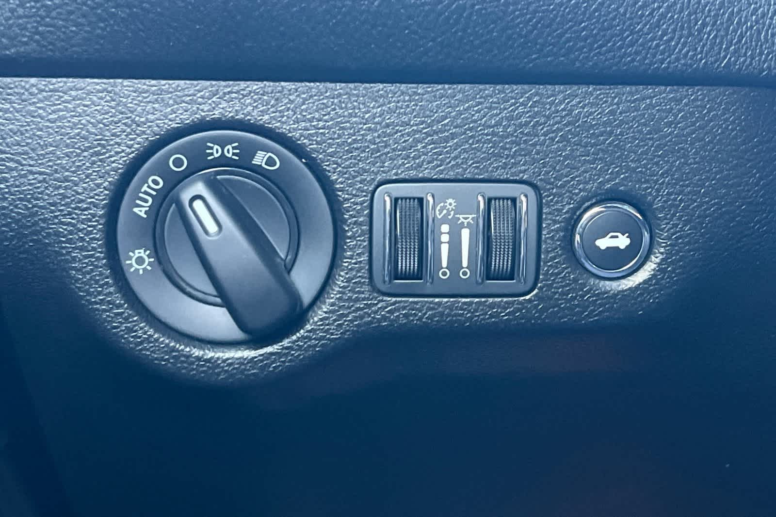 Thumbnail: 2023 Dodge Challenger - 32