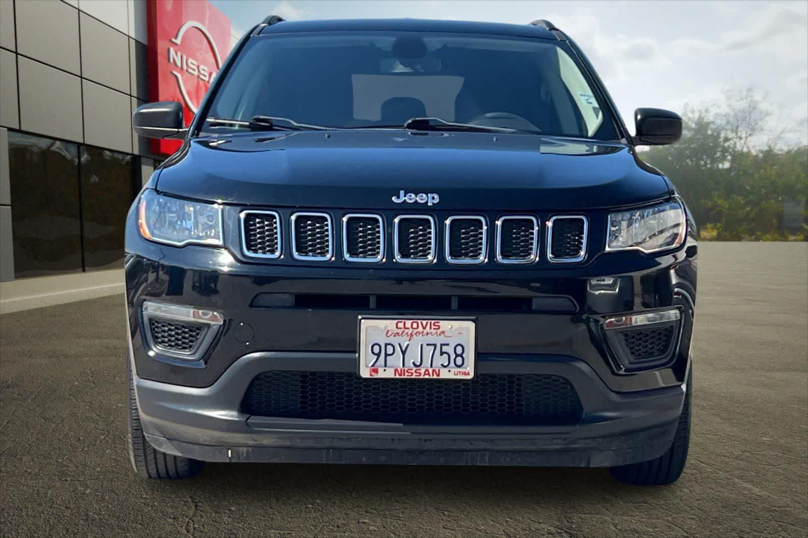 Thumbnail: 2021 Jeep Compass - 11