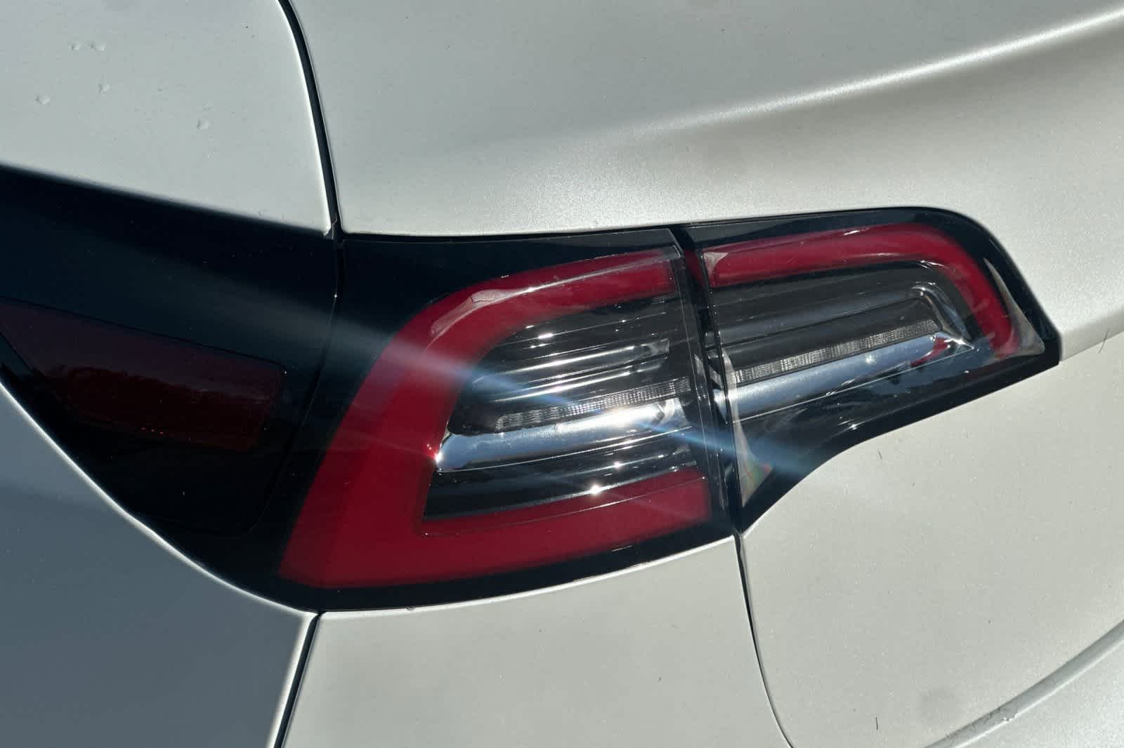 Thumbnail: 2019 Tesla Model 3 - 35