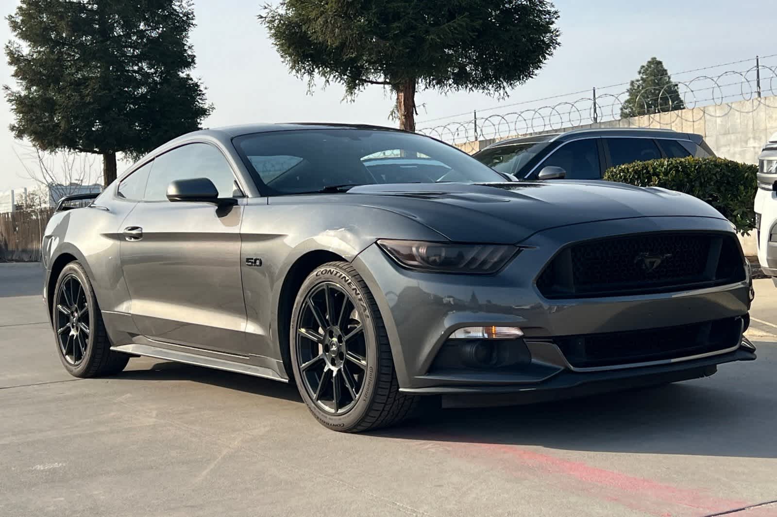 Thumbnail: 2016 Ford Mustang - 10