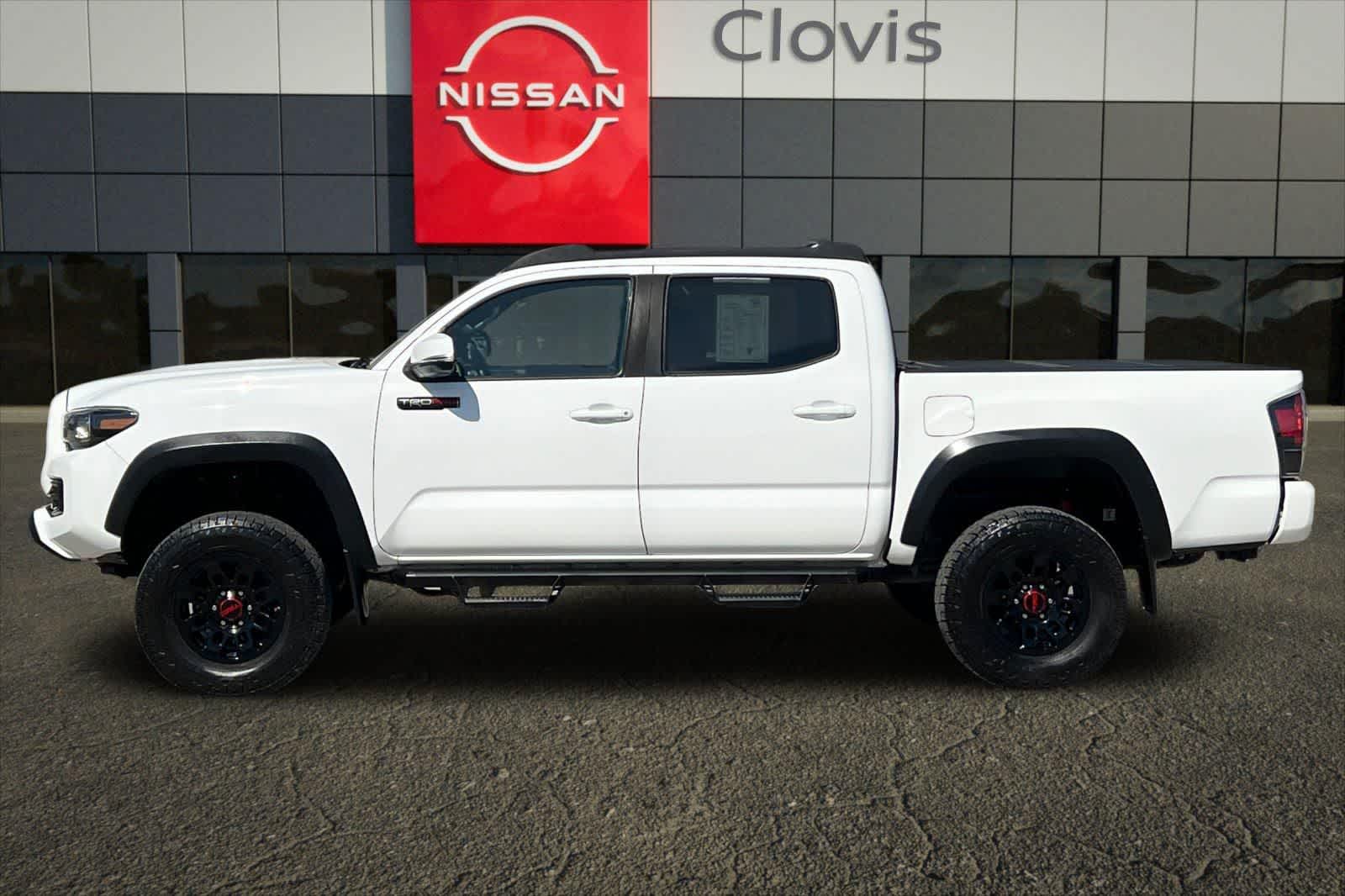 Thumbnail: 2019 Toyota Tacoma - 6