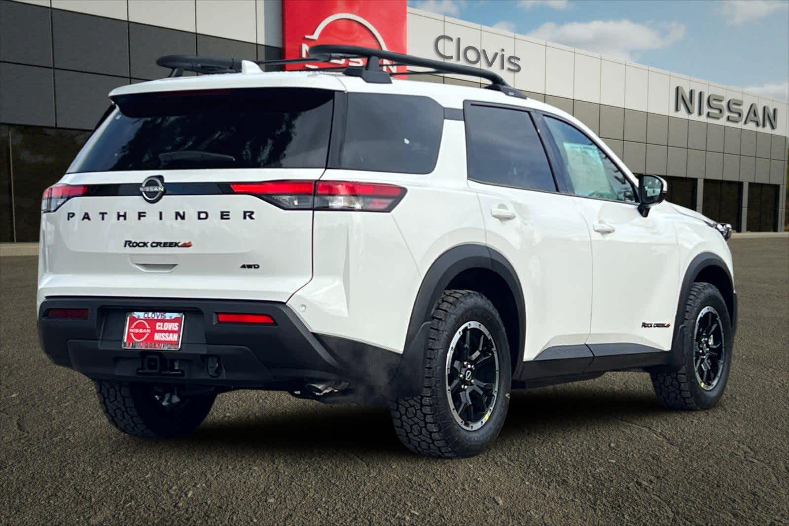 Thumbnail: 2025 Nissan Pathfinder - 3