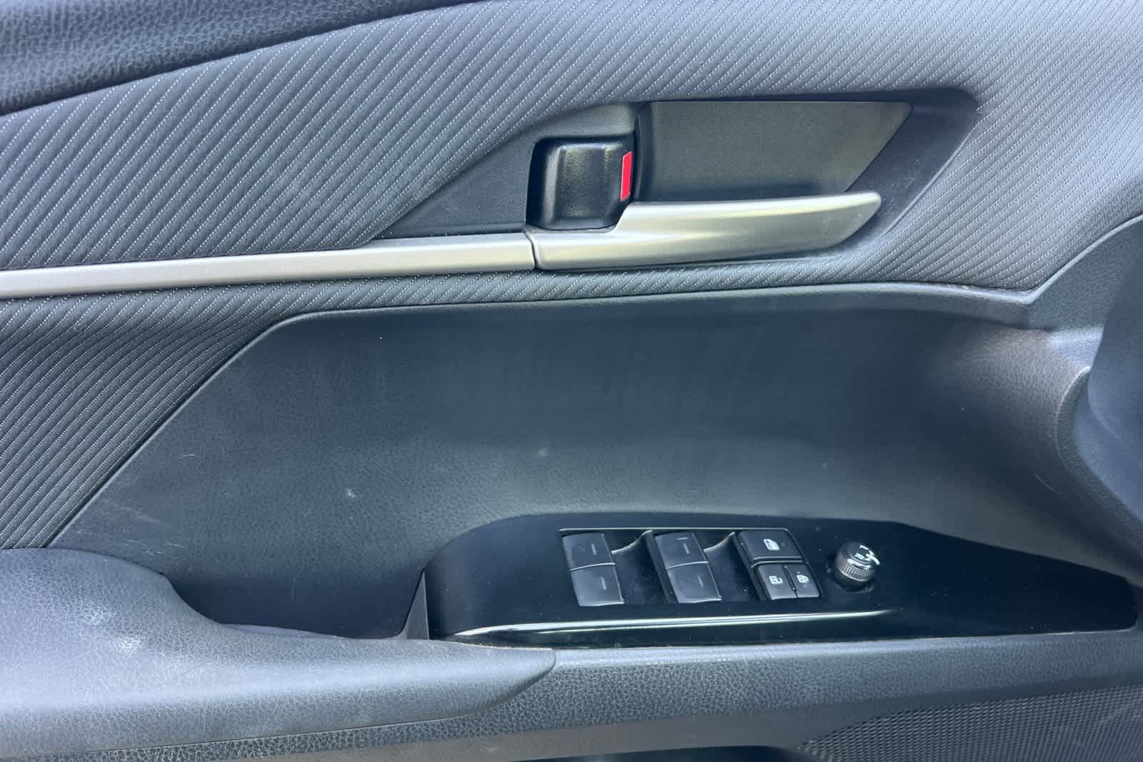 Thumbnail: 2025 Toyota Camry - 13