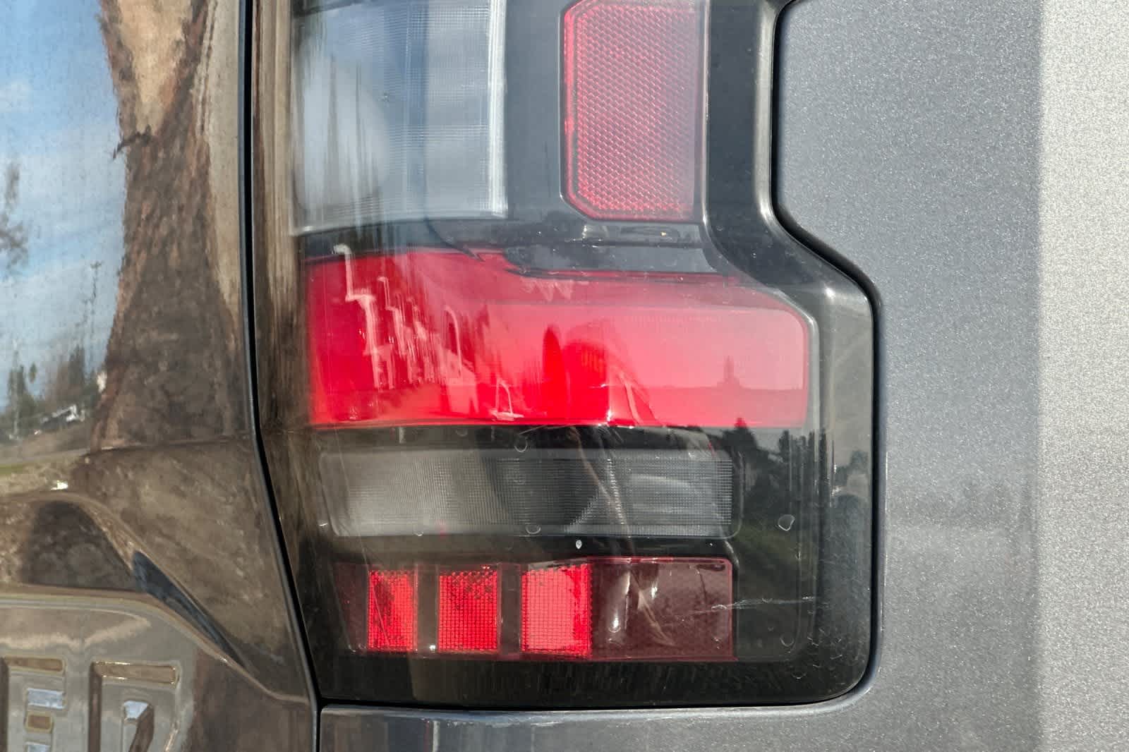 Thumbnail: 2022 Nissan Frontier - 15