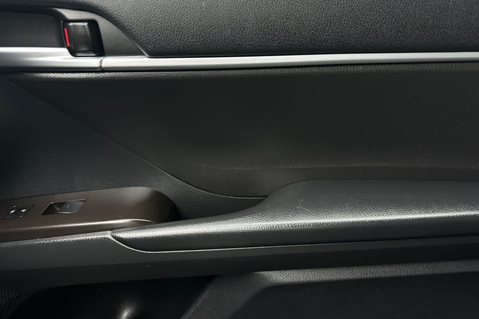 Thumbnail: 2023 Toyota Camry - 19