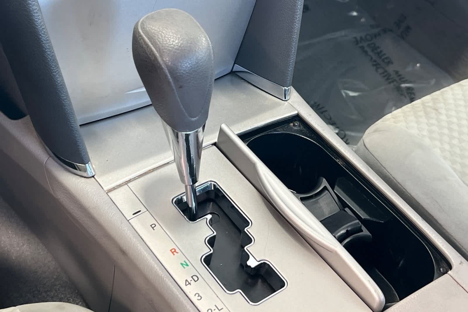 2009 Toyota Camry LE 22