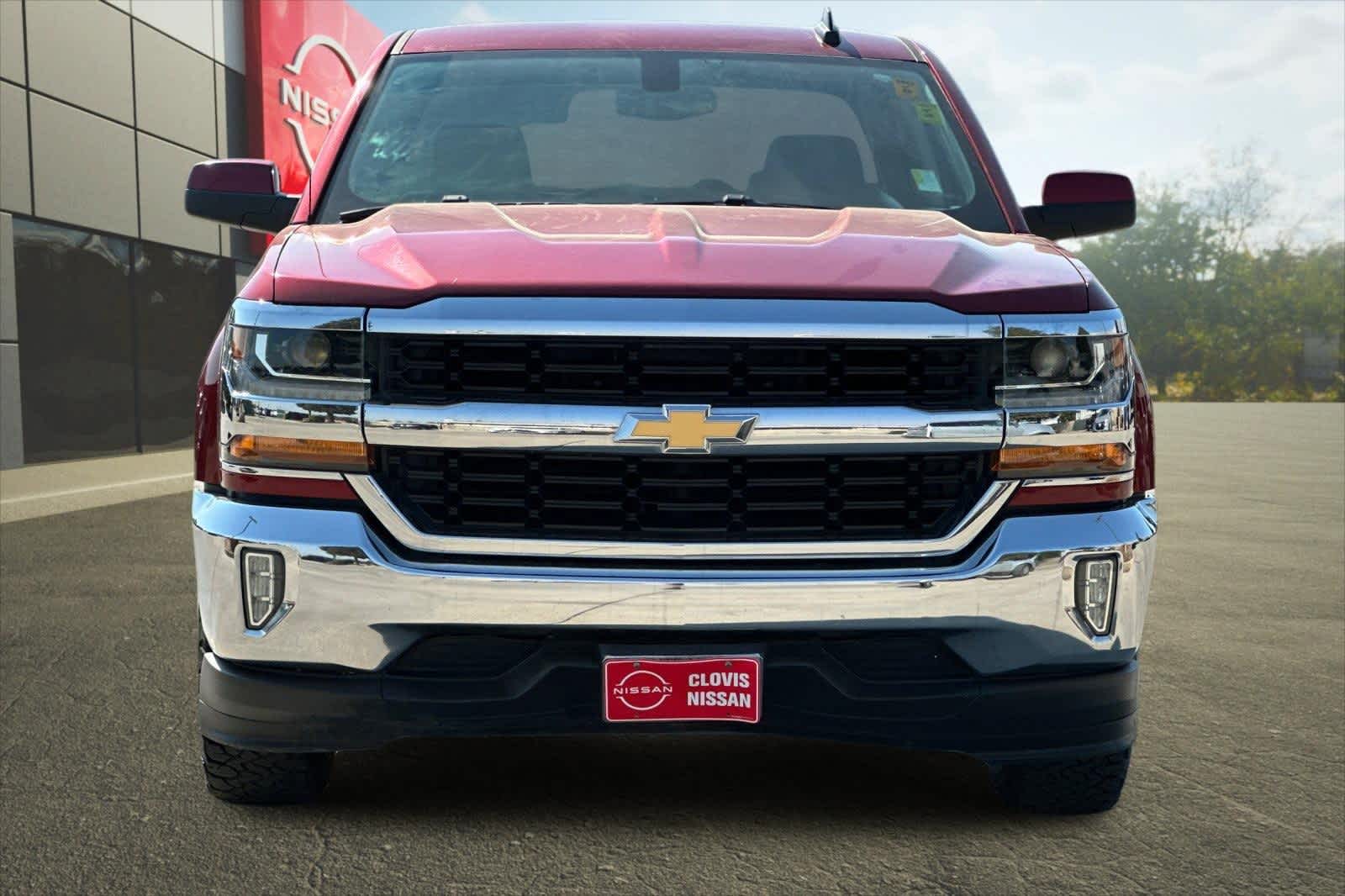 Thumbnail: 2018 Chevrolet Silverado 1500 - 11