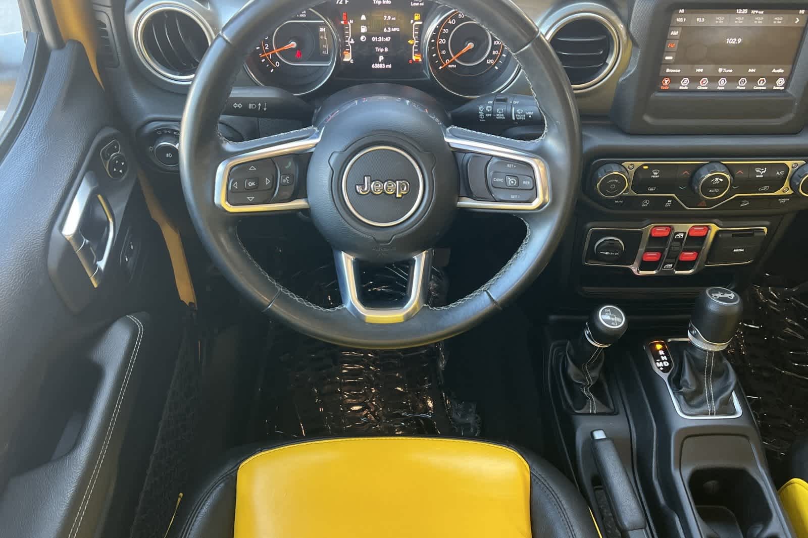 Thumbnail: 2019 Jeep Wrangler - 14