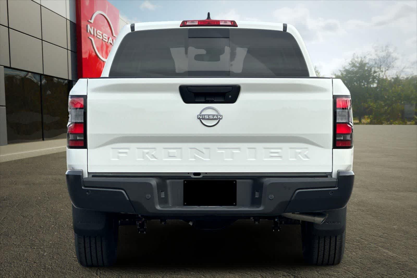 Thumbnail: 2026 Nissan Frontier - 7