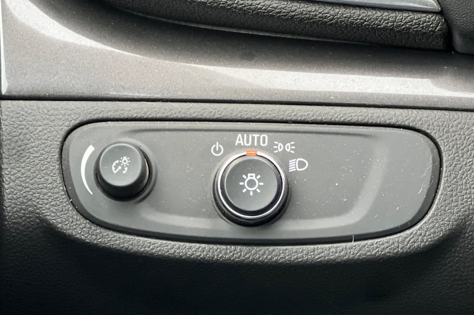 Thumbnail: 2019 Buick Encore - 29