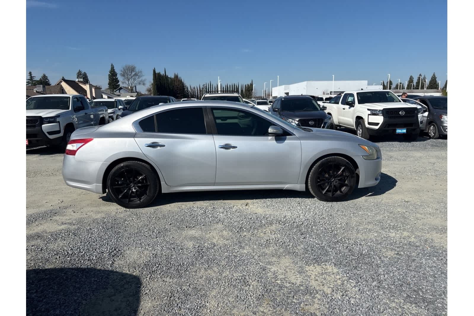 Thumbnail: 2011 Nissan Maxima - 9