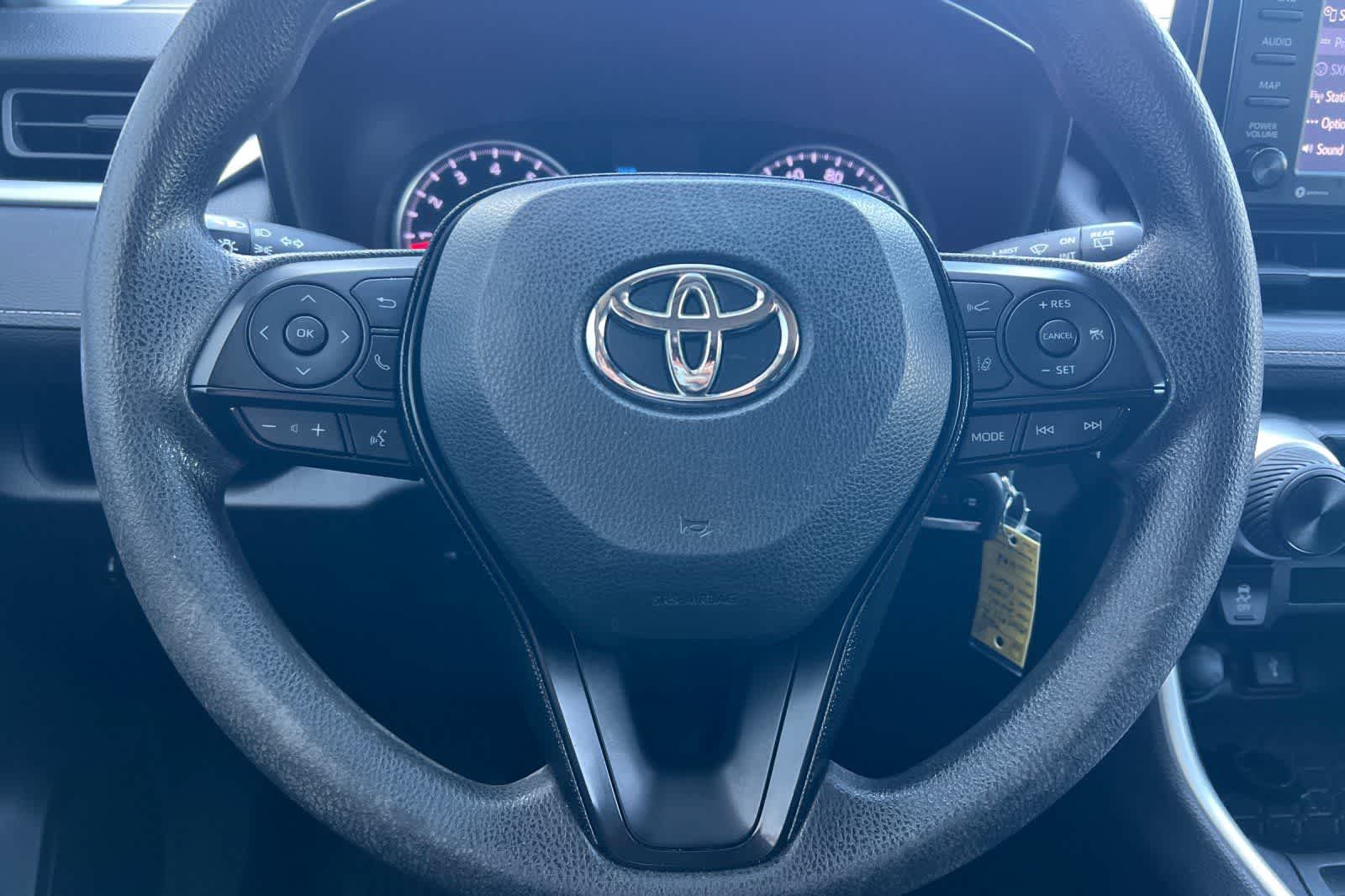 Thumbnail: 2021 Toyota RAV4 - 24