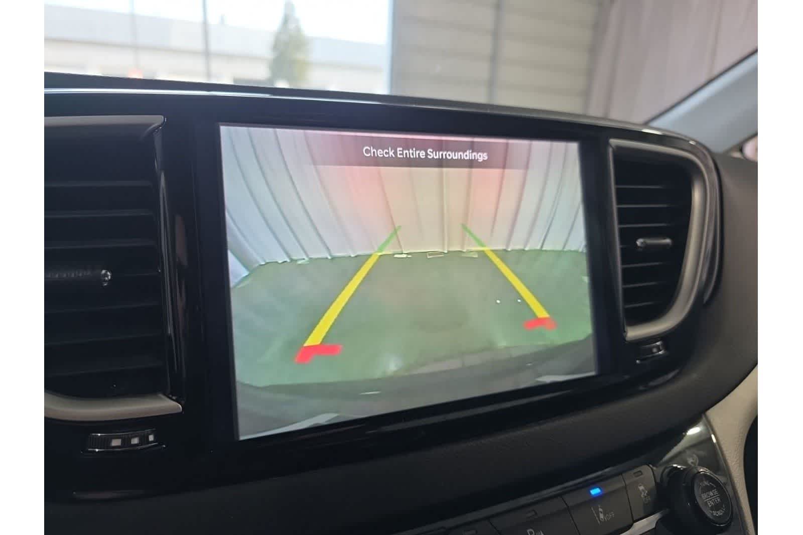 Thumbnail: 2023 Chrysler Pacifica - 23