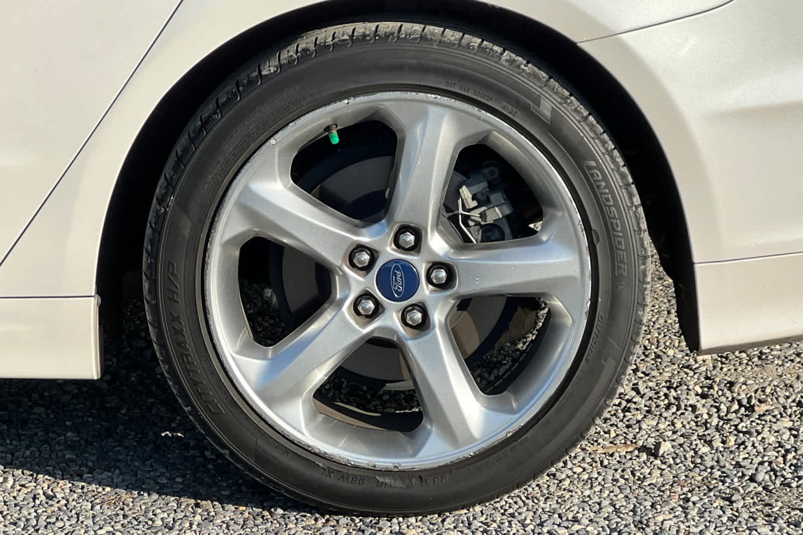 Thumbnail: 2014 Ford Fusion - 27