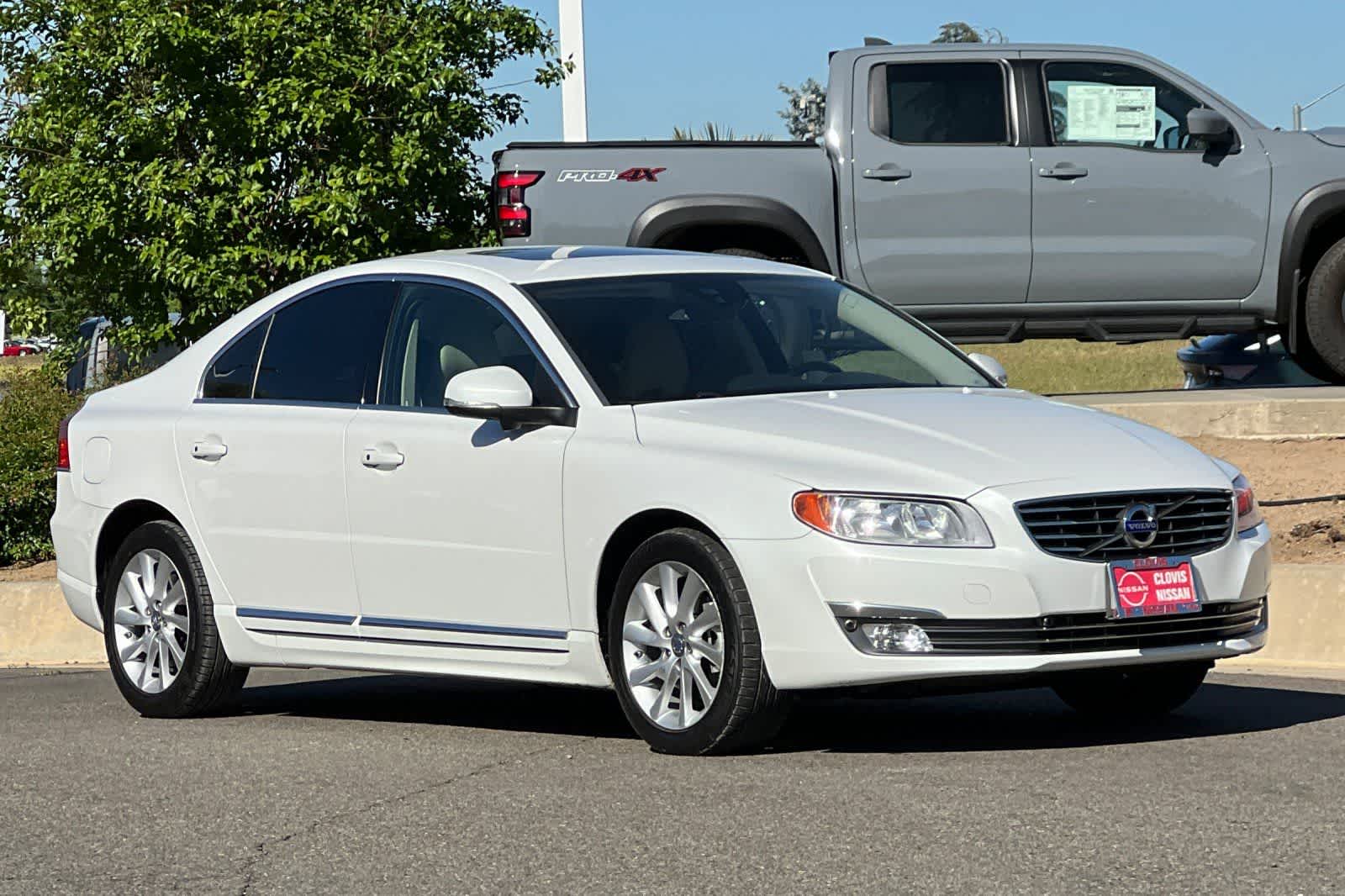 Thumbnail: 2015 Volvo S80 - 10